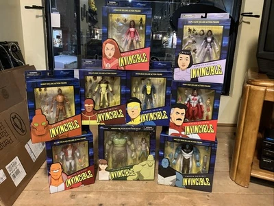 ^^ Diamond Select INVINCIBLE Action Figure Bundle!  Complete Set 8 Figures - Image 1 of 4