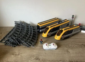LEGO CITY TRAINS PASSENGER TRAIN (60197) - Bild 1 von 8
