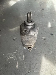 1999 Yamaha Yzf R6 Engine Starting Starter Motor -dc 12v OEM - Picture 1 of 3