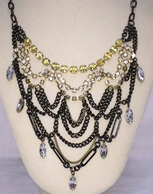 Collar Babero Blanco y Amarillo Estrás Gunmetal Gris Negro y Dorado Gargantilla 20" Foto 1 de 3