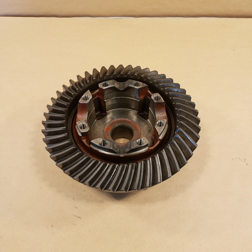 Заднее дифференциальное коронное колесо Jaguar XKE E-Type с креплением 4HA 016 9A соотношение 3,54 Dtd 66 - Изображение 1 из 4