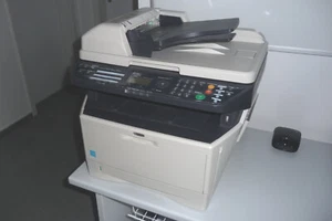Neuwertig - Kyocera Multifunktionsgerät Drucker Laserdrucker Kopierer - Bild 1 von 3