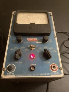 EICO MODEL 221 - Vacuum Tube Voltmeter VTVM. - Picture 1 of 5