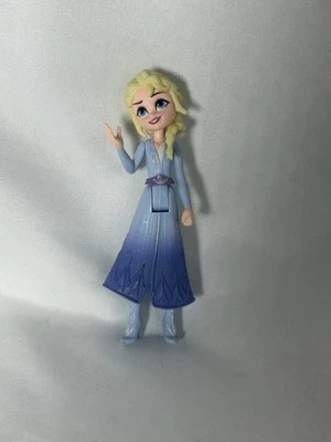Figura de acción exclusiva de Elsa de Disney Frozen 2 adorno de pastel 3,5" de alto Foto 1 de 2