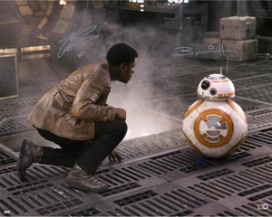 Foto firmada por John Boyega y Brian Herring Star Wars El Despertar de la Fuerza de 16" x 20" - Imagen 1 de 1