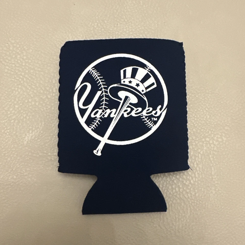 New York Yankees MLB lata de 2 caras Koozie Foto 1 de 1