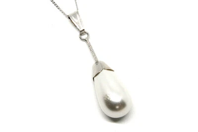 9ct White Gold Pearl Teardrop Necklace Pendant and chain Gift Boxed Made in UK - Image 1 of 4
