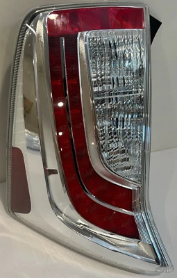 Luz trasera derecha para pasajero Toyota Prius 2012-2015 OEM 2012-2015 Foto 1 de 4