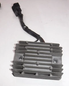OEM 2003 03 SUZUKI GSXR 600Z GSXR600Z GSXR600 VOLTAGE REGULATOR RECTIFIER H31-10 - Picture 1 of 3