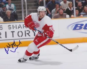 NIKLAS KRONWALL Signed DETROIT RED WINGS 8X10 Photo HOLOGRAM - Picture 1 of 1