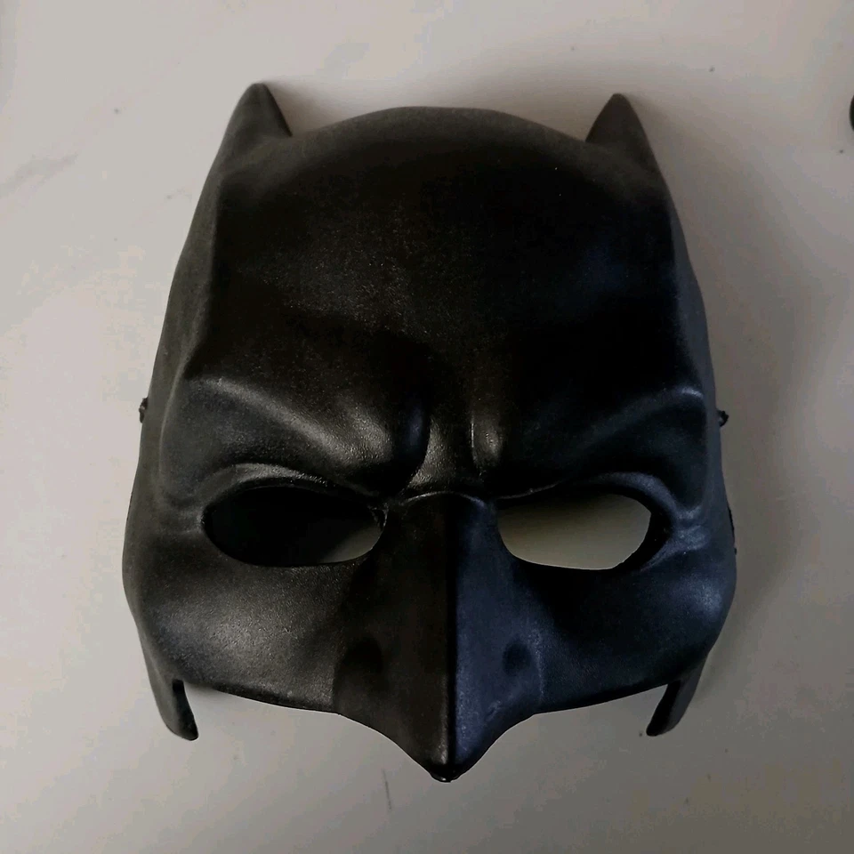 Máscara de Batman Talla Infantil Rubíes Disfraz Co. tm DC Comics Máscara Facial Infantil Foto 1 de 3