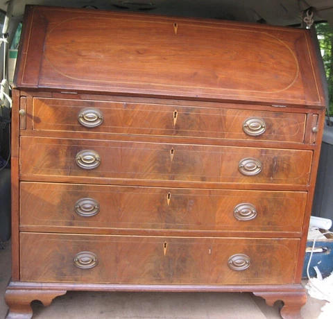 ANTIQUE NEW ENGLAND MAHOGANY CHIPPENDALE SLANT TOP DESK 1780s ORIG AS FOUND Cover