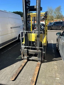 Hyster 2 Tonne Gas Forklift Truck - Picture 1 of 6