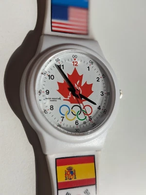vintage Team Canada 1996 Atlanta Summer Olympics flag watch untested - Image 1 of 4