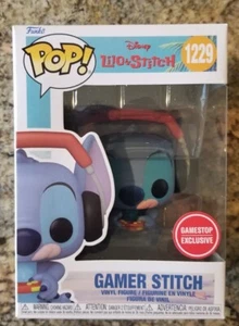 Funko POP! Disney Lilo & Stitch Gamer Stitch #1229 exclusivo de GameStop - Imagen 1 de 2