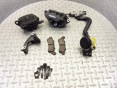 2002 02-09 Honda VFR800 Interceptor pinzas de freno delanteras traseras cilindro maestro Foto 1 de 4