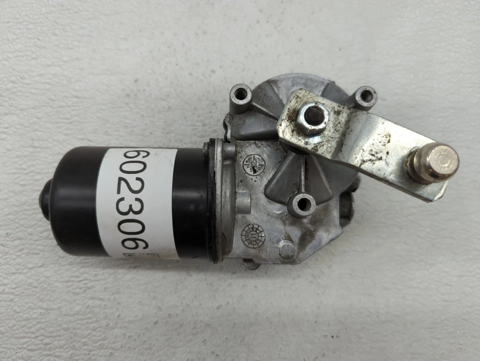 2014-2017 Chevrolet Ss Front Windshield Wiper Motor MBY1E - Image 1 of 4