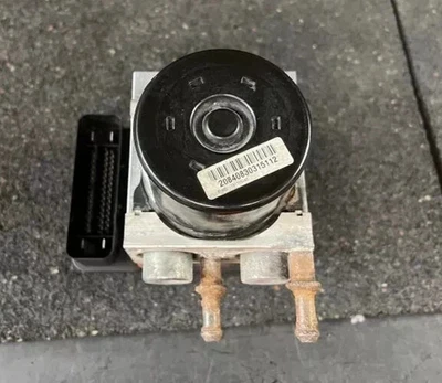 2011 Chrysler Town & Country ABS Anti Lock Brake Pump Assembly OEM - Imagem 1 de 3