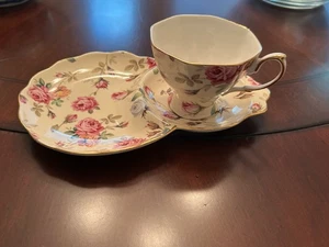 Victorian Trading Co. Rose Teetasse & Snackteller - Bild 1 von 1