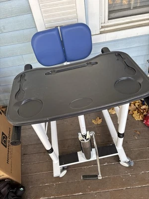 Silla cómoda de noche de transferencia elevadora portátil de trabajo para ancianos/discapacitados Foto 1 de 4