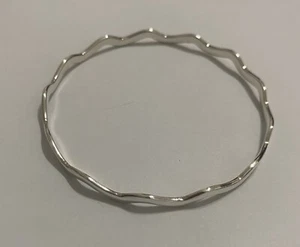 Sterling Silver Wavy Bangle Bracelet Fits Apx 6 1/2-7” Wrist 7.3-7.5 Grams M-59 - Picture 1 of 16