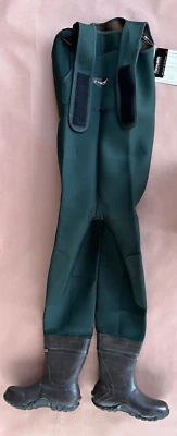 NEW FROGG TOGGS FOREST GREEN AMPHIB NEOPRENE BOOTFOOT WADERS 2713243 lot 1 - Image 1 of 4