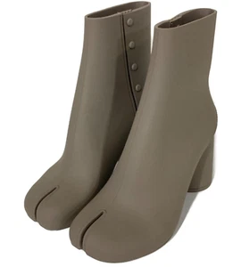 Maison Margiela Bottes En Rubber Tabi Boots Women's Brown Size 35 (US:5) Used JP - Picture 1 of 6
