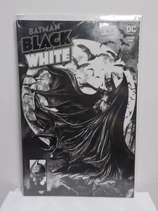 C0709 DC Comics "Batman Black & White #1 (Mico Suayan)" Variant Comic Book - Picture 1 of 7