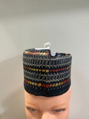 Sombrero Hausa/Fulani/Kufi Nativo Tradicional Africano Hecho a Mano - Mediano (22" - 22.5") Foto 1 de 4