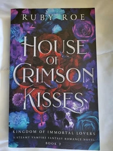House of Crimson Kisses Ruby Roe LGBTQIA Lesbian Romance BDSM Vampire - Bild 1 von 2