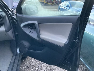 RAV 4     2010 Front Door Trim Panel 1330286 Foto 1 de 4