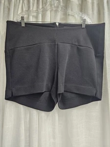 Torrid Womens Shorts Black Waffel With Back Zipper Size 18 - Picture 1 of 6