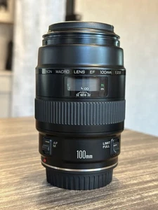 Canon EF 100mm F/2.8 MACRO Macro Full-Size Prime Lens From Japan - Picture 1 of 3