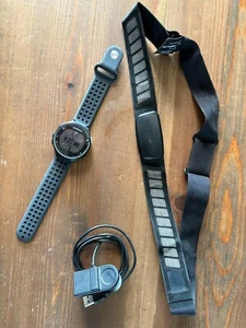 Reloj para correr Garmin Forerunner 230 GPS con cargador y correa HRM - Imagen 1 de 6