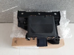95650H8100  Genuine Unit Ass'y A.E.B Radar For Kia Stonic (2017~on) - Picture 1 of 2