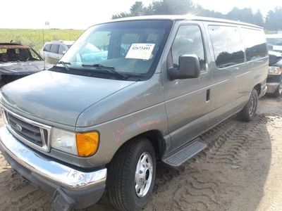 Used Left Sun Visor fits: 2006 Ford E150 VAN L. w/illumination w/o roof console - Image 1 of 4