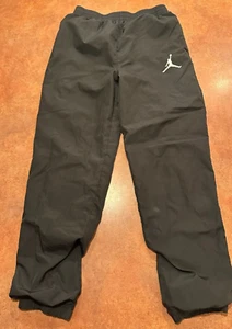 Nike Jordan Pants Youth Large Black Windbreaker Athletic Track Joggers Training - Picture 1 of 4