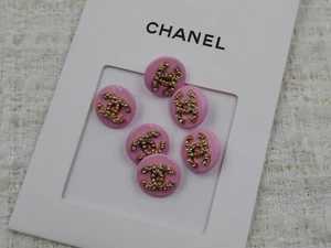 Set of 6 of vintage Chanel buttons. Pink with Gold Logo 0.7 in/ 18 mm - Picture 1 of 6