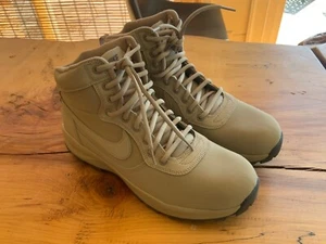 Men's Nike Manoadome Boot Size 12 New No Box Khaki / Dark Grey 844358 200 - Picture 1 of 6