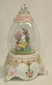 Vintage Musical Butterfly Waterless Snow Globe With Heart - Picture 1 of 3