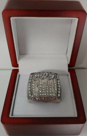 Eli Manning - 2007 New York Giants Super Bowl Ring With Wooden Display Box Cover