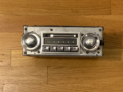 RARO 1970 1971 1972 OLDSMOBILE F85 CUTLASS 442 RADIO AM/FM CON FADER TRASERO Foto 1 de 4