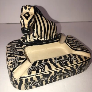 Vintage Zebra Besmo Hand Carved Made In Kenya Ashtray African Decor Zebra Lovers - Picture 1 of 24