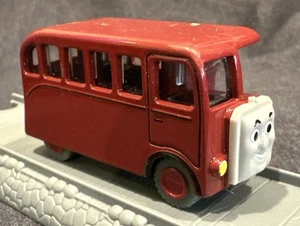 BERTIE BUS Thomas Tank Engine Friends Take N Play Along Train metallo pressofuso - Foto 1 di 6