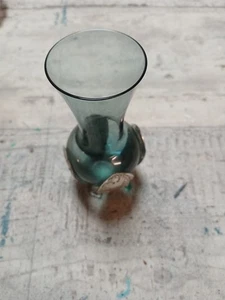 Kleine Mini Glasvase Mit Silbernem Blumen Dekor Halter Edel Chic Accessoire Rar - Bild 1 von 4
