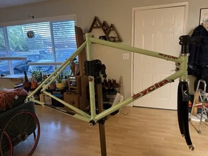 Sycip Custom Road Bike 650C, Square Taper BB, Lightweight Frame, W HS and Fork - Picture 1 of 8