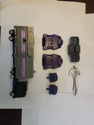 Transformers G1 Decepticon Stunticon Motormaster Menasor 1985 con accesorios leer Foto 1 de 4