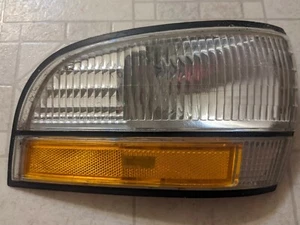 1991 BUICK PARK AVE RIGHT TURN SIGNAL WITHOUT CORNERING LIGHT - Picture 1 of 6