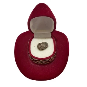 Vintage Cowboy Hut Ohrring Box mit kleinem halben Zoll Brocken Pyrit innen - Bild 1 von 11