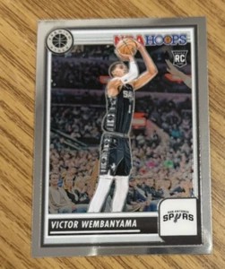 VICTOR WEMBANYAMA - 2023-24 Panini NBA Hoops Stock Premium - Tarjeta #108 - RC - Imagen 1 de 2